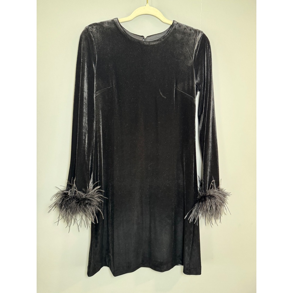 Karl Lagerfeld Paris Black Velvet Feather Cuff Shift Dress‎ Size 4 LD9MW305